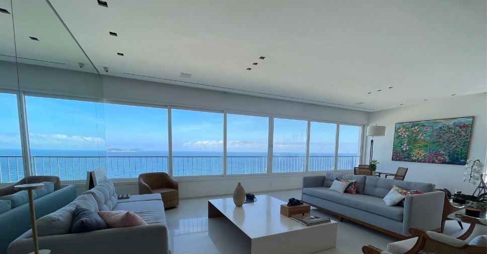 Cor de esquadria bicolor: liberdade e design em seu projeto